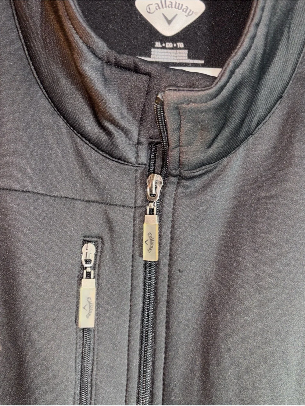 Men’s Callaway Black Full-Zip Golf Vest with pockets. 966